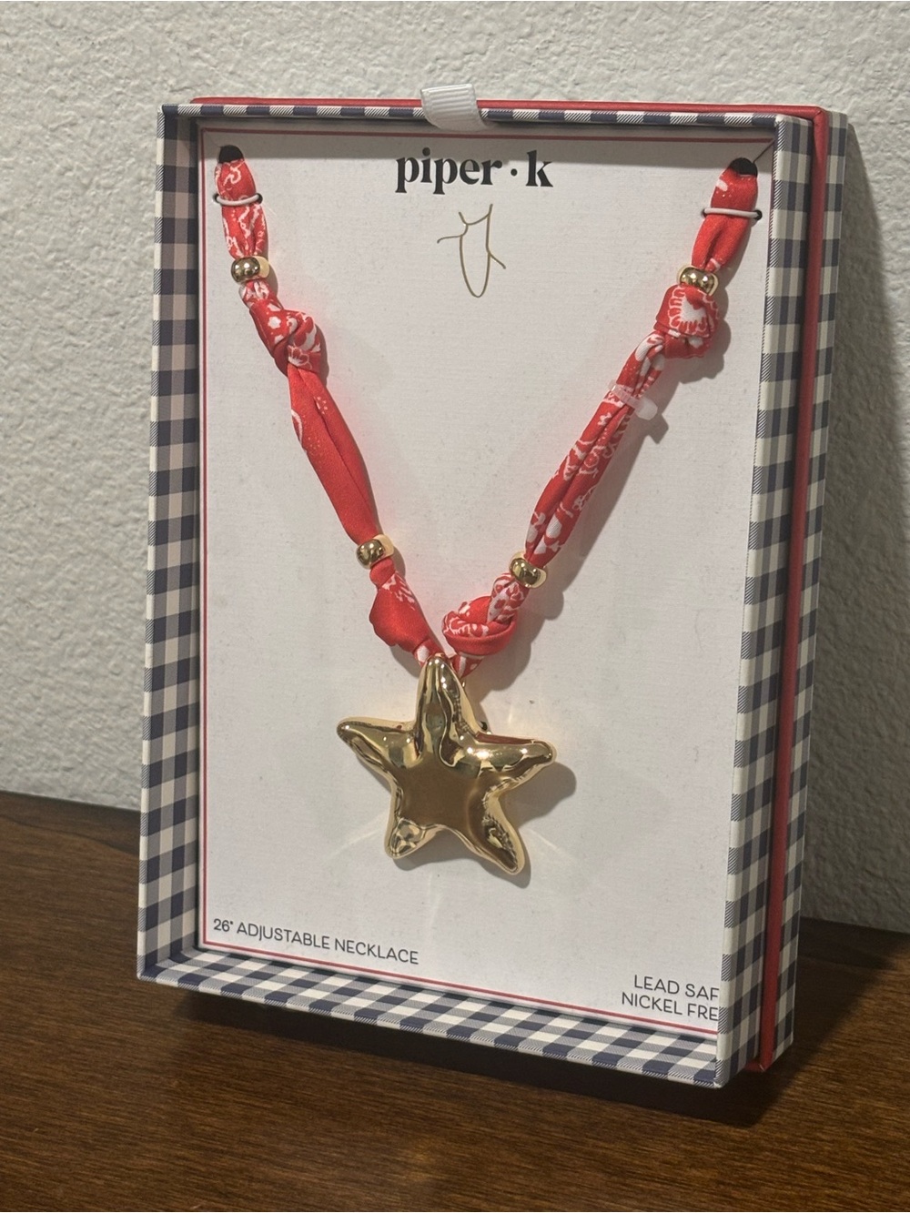 Piper•k Coral Bandana Necklace with Gold Tone
Star Pendant - Picture 3 of 4